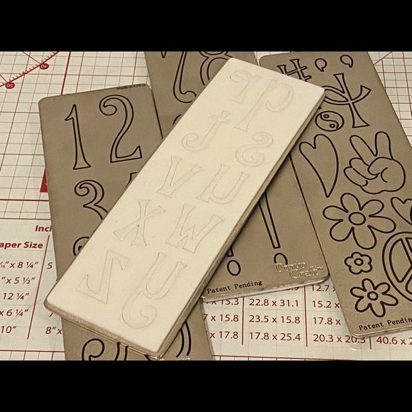 Provo Craft Alphabet Dies - Picture 4 of 5